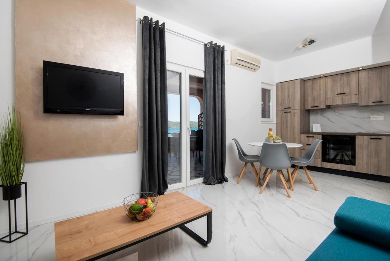 Euroholiday apartments Turanj Exterior foto