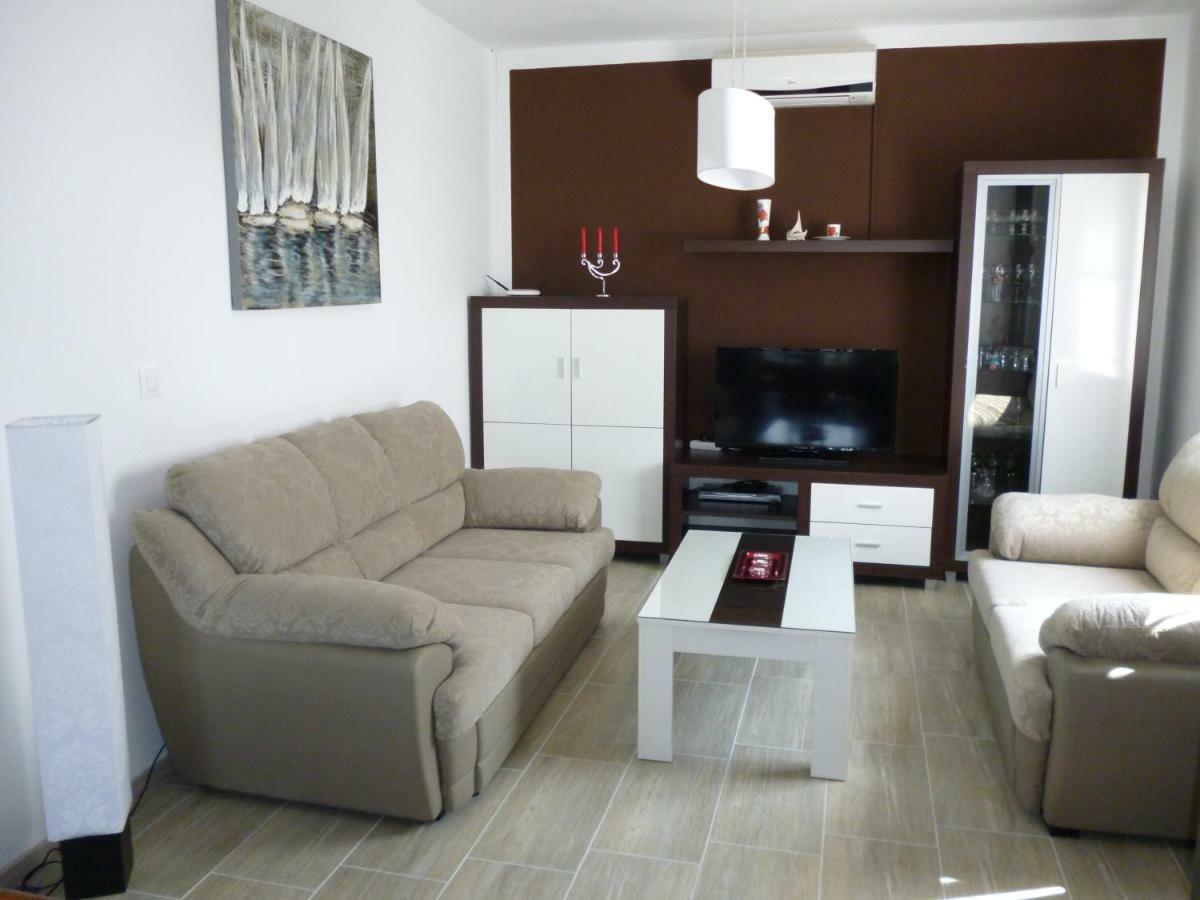 Euroholiday apartments Turanj Exterior foto